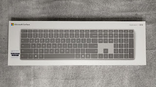 The Microsoft Surface Bluetooth Keyboard WS2-00014 1742 box