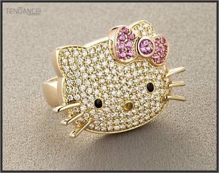 I also enjoy collecting all cute stuff, such as girly rings and earrings, 