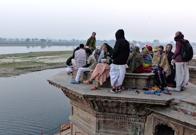 Sankarshan Das Adhikari - Stopping at Keshi Ghat