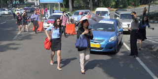Pengalaman Naik Taksi Konvensional, Go-Jek dan Grab di Solo - Boyolali