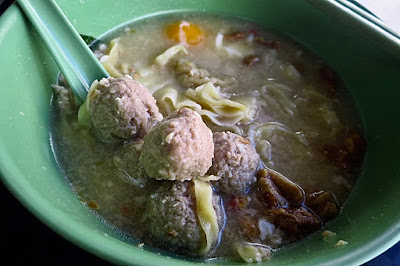 Soon Heng Pork Noodles (顺兴肉脞麵), meatballs