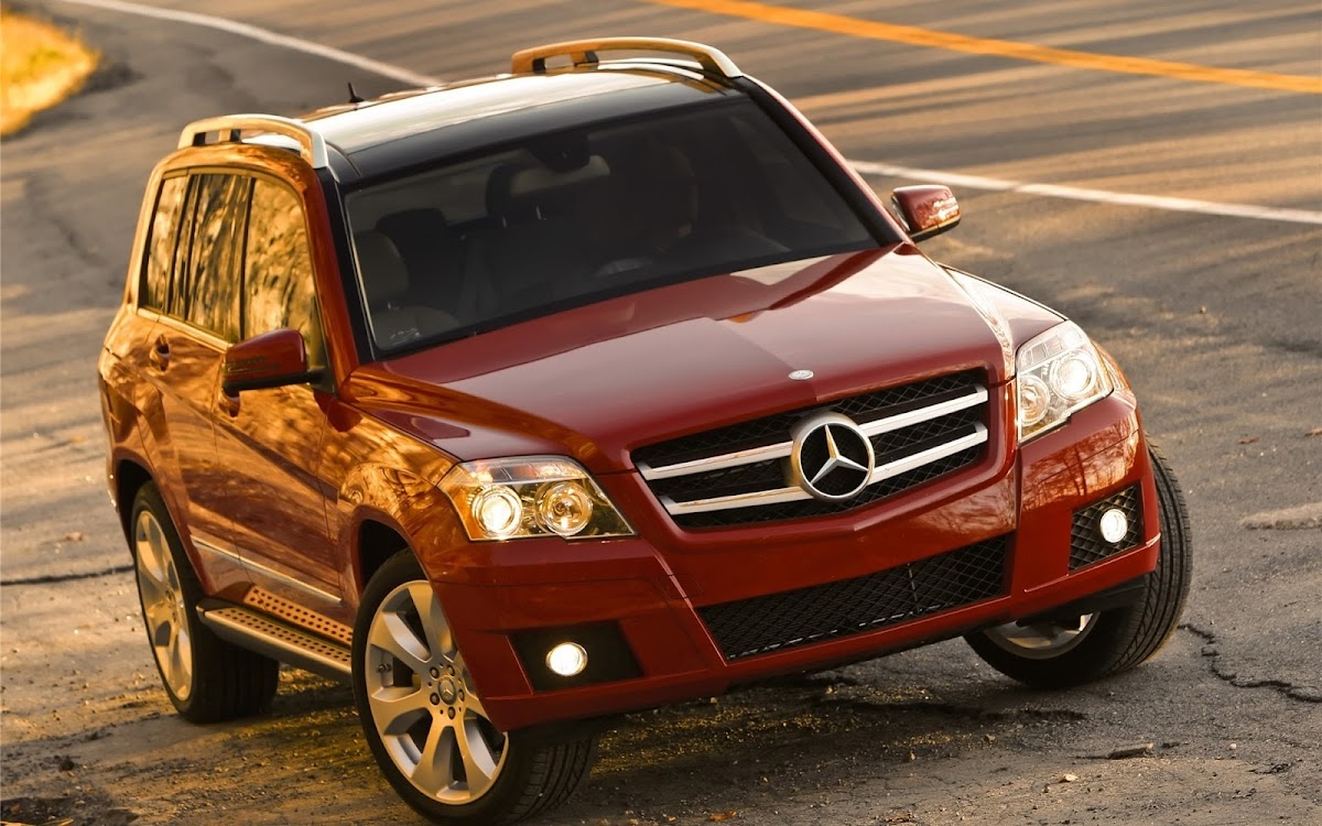 Mercedes Benz GLK Widescreen Wallpaper