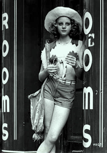 jodie foster taxi driver age. Iris (Jodie Foster) is only