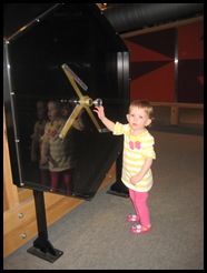 PICTURES 098
