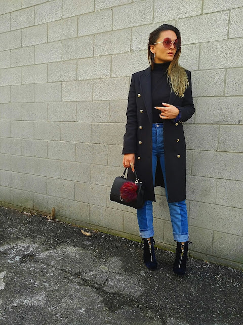 velvet booties, high waist jeans, topshop jeans, zara booties, fall outfit, turtleneck outfit, how to wear high waist jeans, zara black coat, best black coats, best of street style, toronto streetstyle, best fashion bloggers style