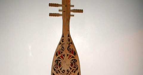A2M Sape  Sarawak s Tradisional Music Instruments 