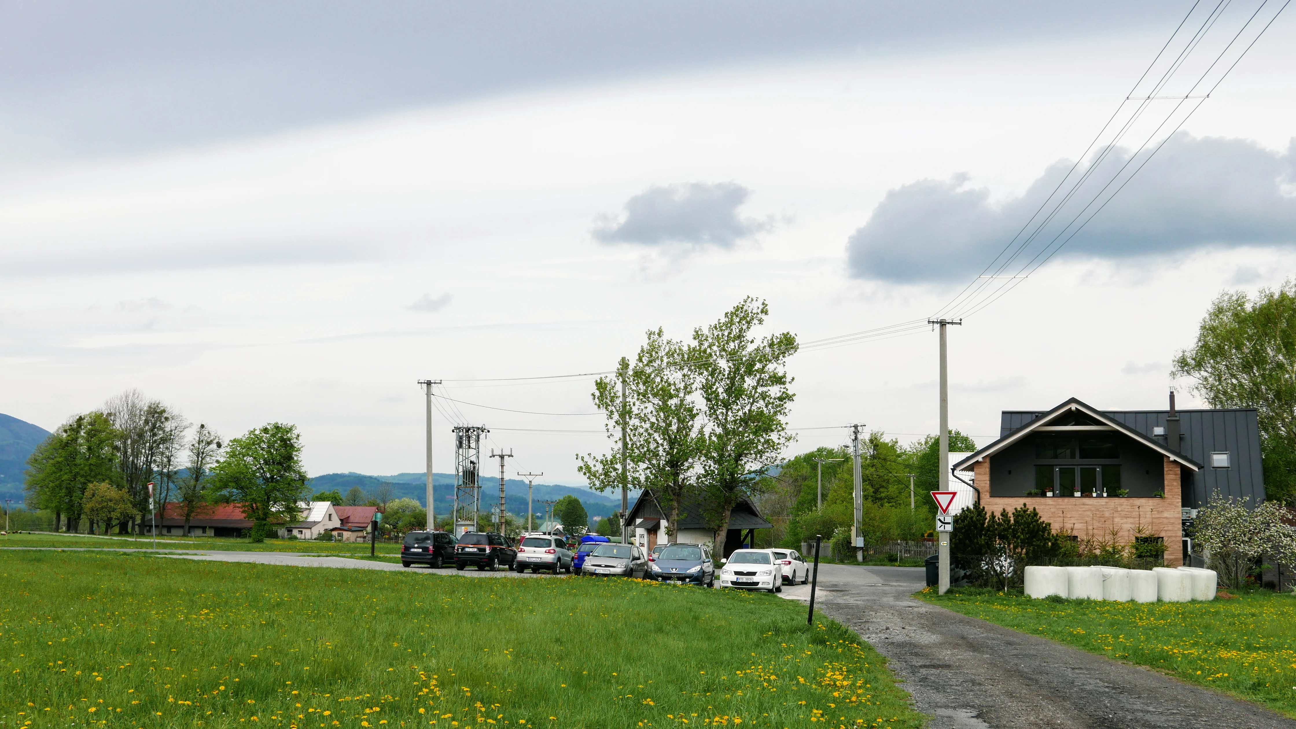 Beskid Śląsko-Morawski. Beskid Śląsko-Morawski szczyty. Beskid Śląsko-Morawski atrakcje. Beskid Śląsko-Morawski trasy. Beskid Śląsko-Morawski ścieżka w koronie drzew. Ścieżka w koronie drzew. Ochrona przyrody w Czechach. Beskid Śląsko-Morawski atrakcje.  Łatwe szlaki w Czechach. Szlaki turystyczne w Czechach. Rodzinne szlaki turystyczne. Schroniska górskie w Czechach.