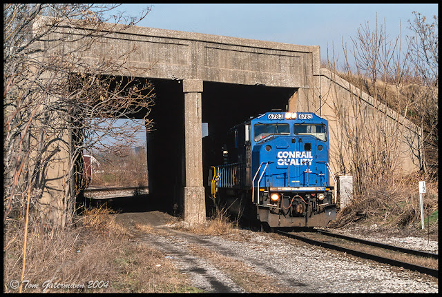 NS 6783 exiting "Hole in the Wall" on the UP Springfield Subdivision.