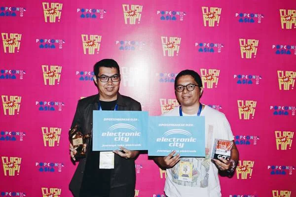 pemenang  Comic of the Year popcon award 2018