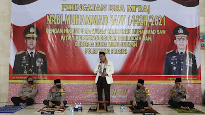 Tingkatkan Iman dan Taqwa Personel, Polda Banten Peringati Isra Miraj 1442 H dengan Ngaji Bareng