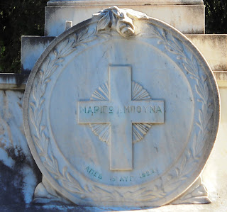 το ταφικό μνημείο του Οίκου Μπούνα Ιωάννη στο Α΄ Νεκροταφείο των Αθηνών