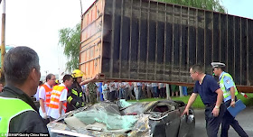 SHOCKING: Woman Inside Car Survived Trailer Crushes In China