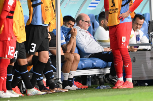 Suarez in tears as Uruguay beats Ghana 2-0, crashes out of World Cup
