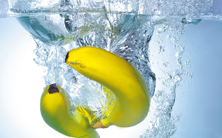 splashing bananas (7)