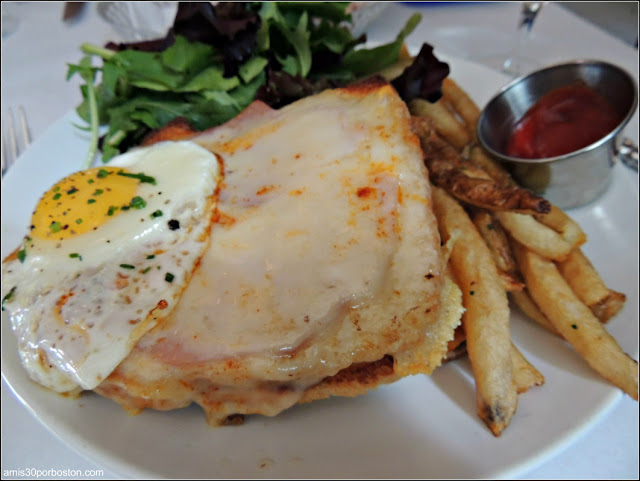 Croque Madame, Smoked Ham, Bechamel, Sunny Egg