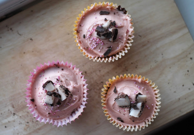 Chocolate Strawberry Cupcakes Recipe - Strawberry Cream Inspired