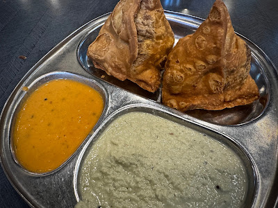 Komala Vilas, samosa