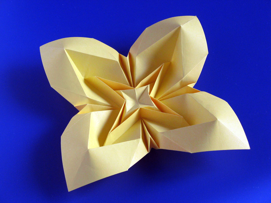 origami foto Fiore Bombato 3, variante - Curved flower 3, variant, Francesco Guarnieri