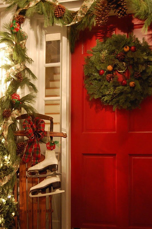 Anyone Can Decorate: The Christmas Porch