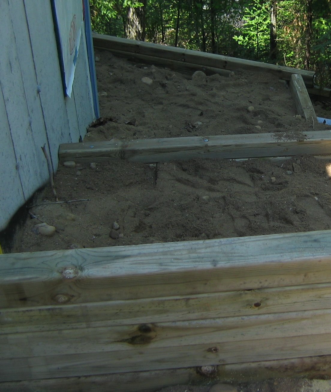 how to build a retaining wall with wood