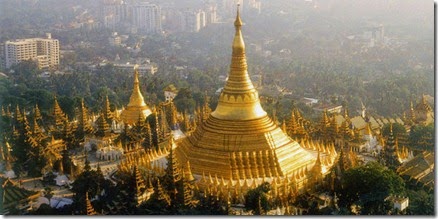 Mystical-Shwedagon-Pagoda-in-Myanmar-4