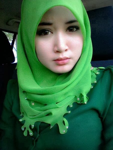 Foto Cewek  Cantik  Berhijab Modern caberawit