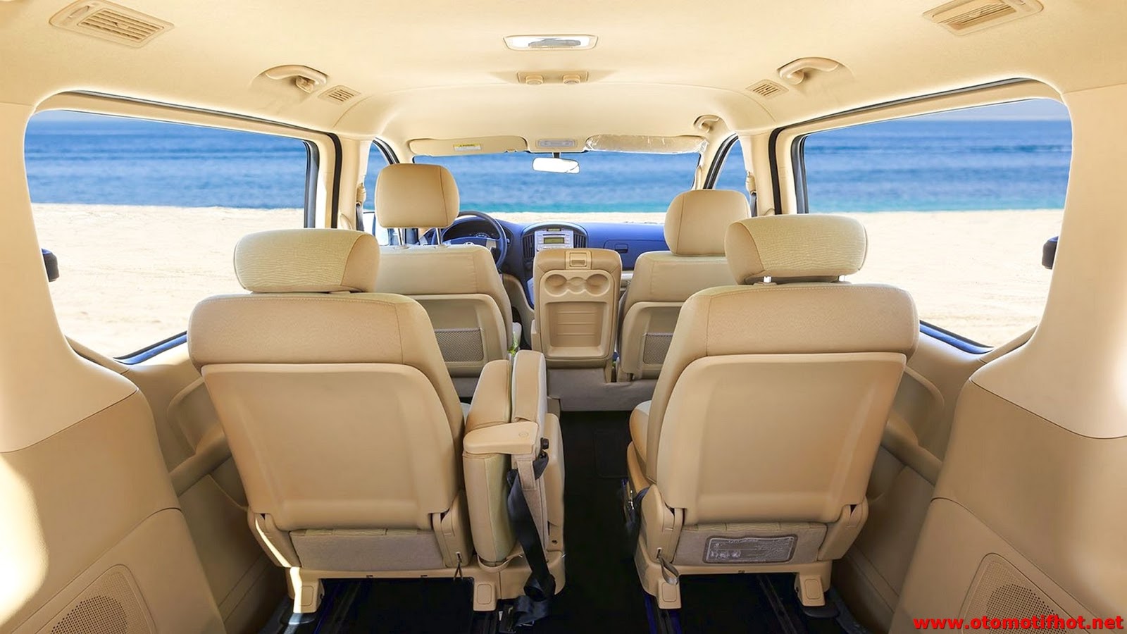 Modifikasi Interior  Mobil  Hiace Dunia Otomotif