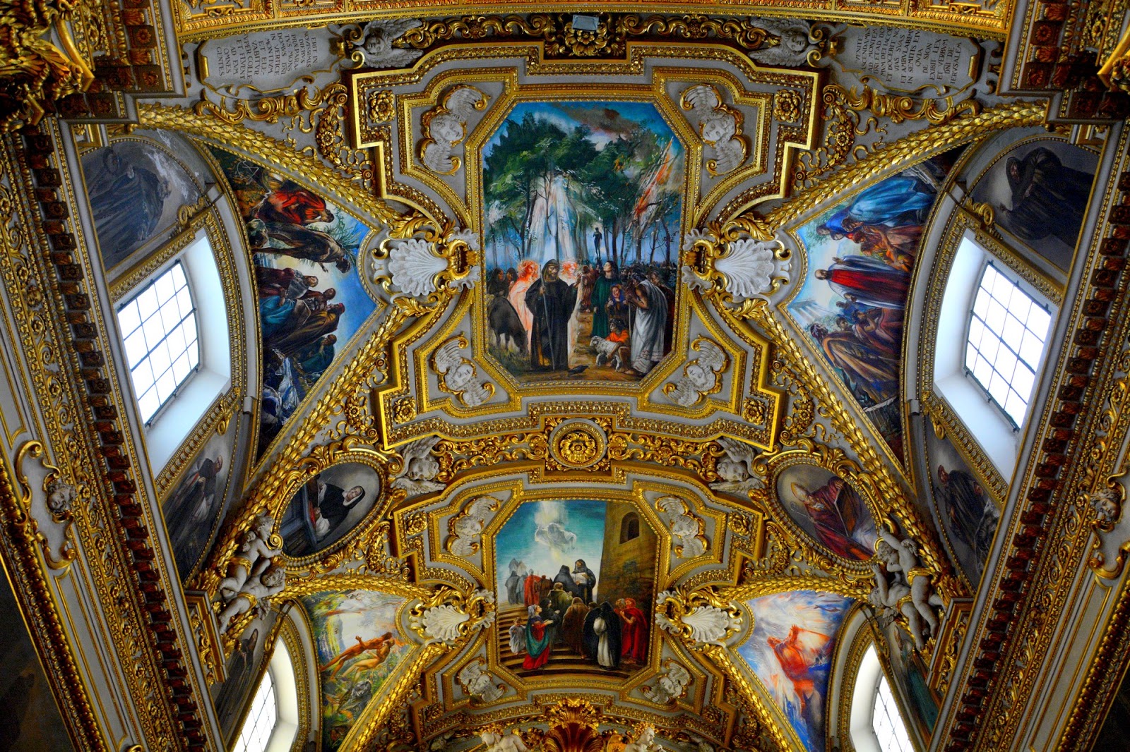 イタリアの街 モンテカッシーノ大修道院 西洋修道院制度の総本山 天使たちの西洋美術