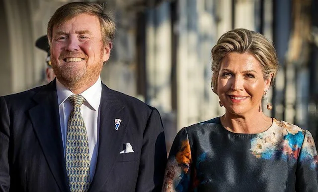 Queen Maxima wore a flower print dress from Natan. Gianvito Rossi. Madeleine van der Zwaan welcomed Prime Minister Mark Rutte