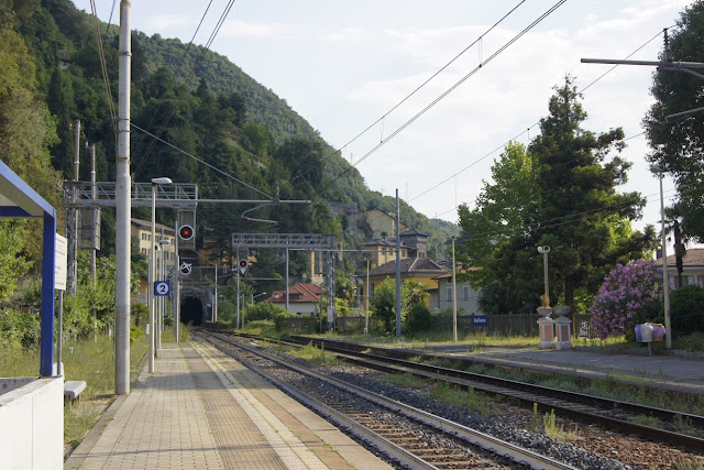 stacja kolejowa w Bellano