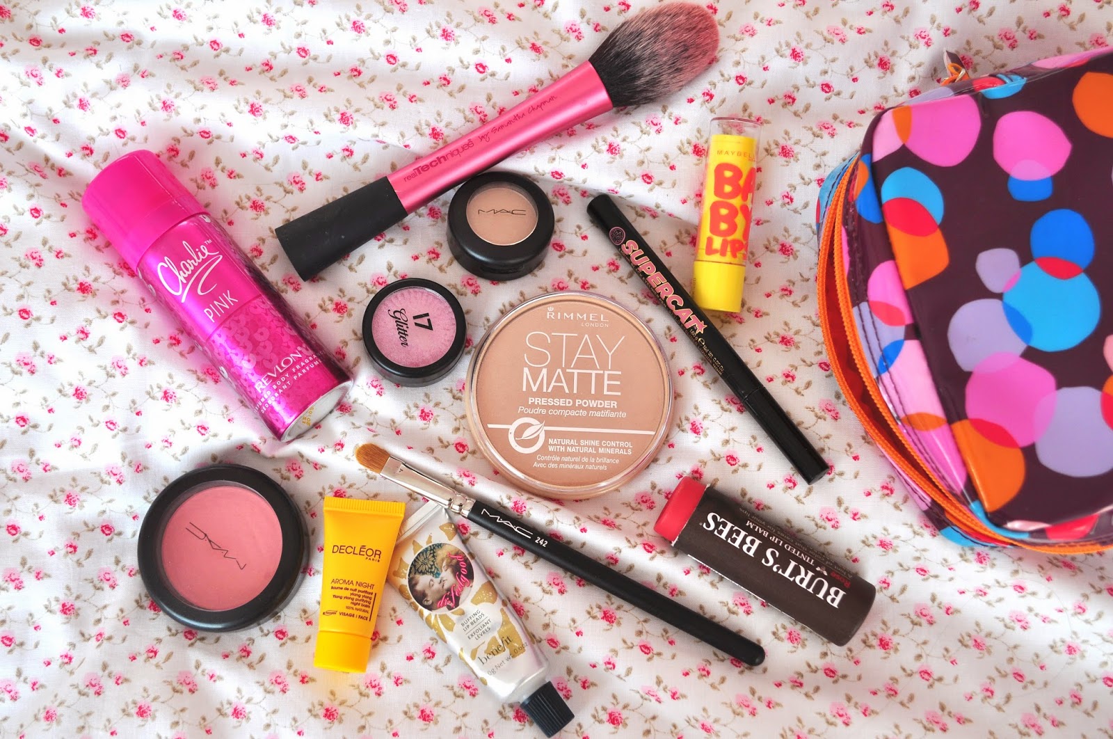 What's in my bag, Sleepovers, What to bring to sleepovers, slumber parties