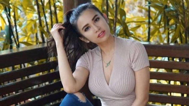 Maria Vania Unggah Foto dan Tulis Soal Imun, Ada Tato yang Terselip di Paha Kanannya