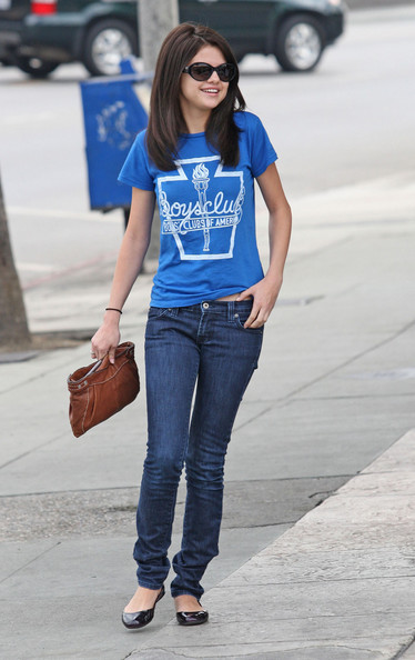 selena gomez fashion. Selena Gomez Wearing Shirt
