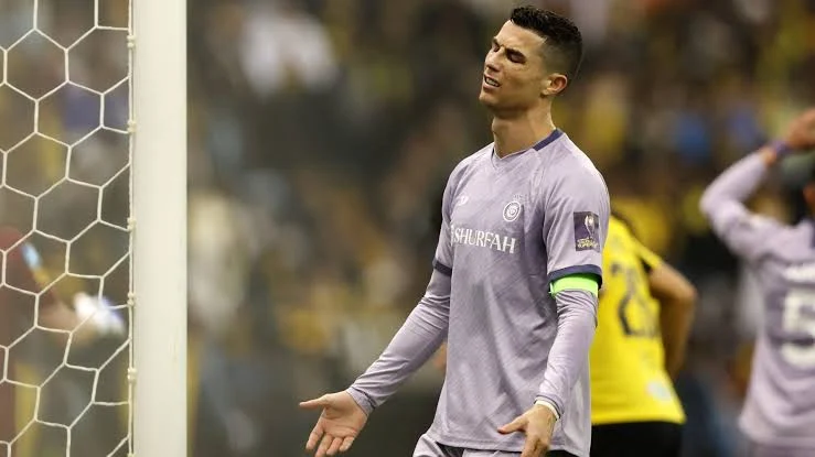 "He's about to ruin it all" : Former French star questions Cristiano Ronaldo's move to Al-Nassr