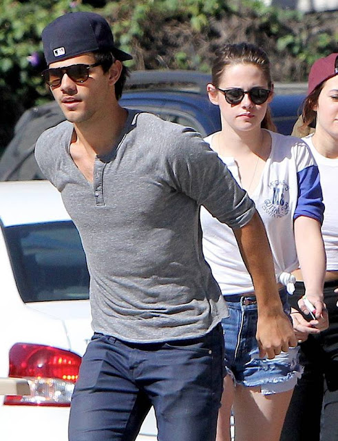 Kristen Stewart - out and about in LA March 12 - 2013