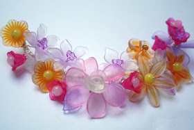 Flora: Lucite flowers silver wire, OOAK necklace :: All Pretty Things