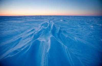 A Visit to an Arctic Ice Station Seen On coolpicturesgallery.blogspot.com