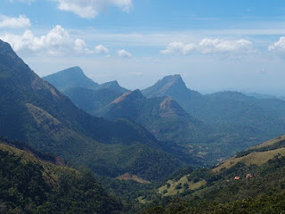 Knuckles Mountain Range