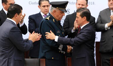 Detienen en EU a Salvador Cienfuegos, secretario de la Defensa de Peña