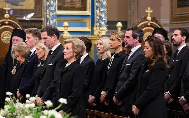 Queen Sofia, Infanta Elena, Infanta Cristina, Queen Anne-Marie, Crown Princess Marie-Chantal, Princess Maria-Olympia