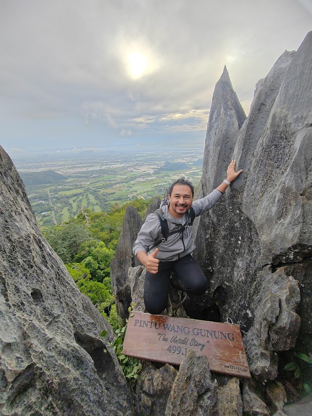 Rare!! Pintu Wang Gunung Janji Pengalaman Hiking Yang Menarik di Perlis