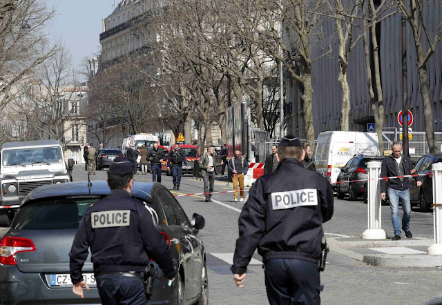 Letter bomb explodes at IMF headquarters in Paris