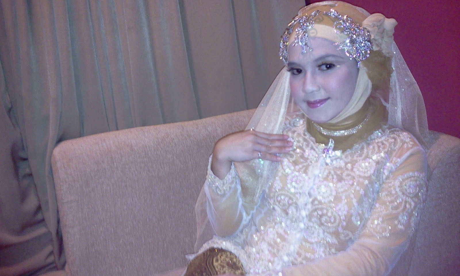 Rias Pengantin Muslim Tursina 081393999693 CIBUBUR Jaktim Murah