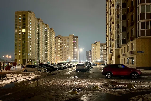 Люберцы, микрорайон Зенино ЖК Самолёт, Вертолётная улица, Озёрная улица, дворы