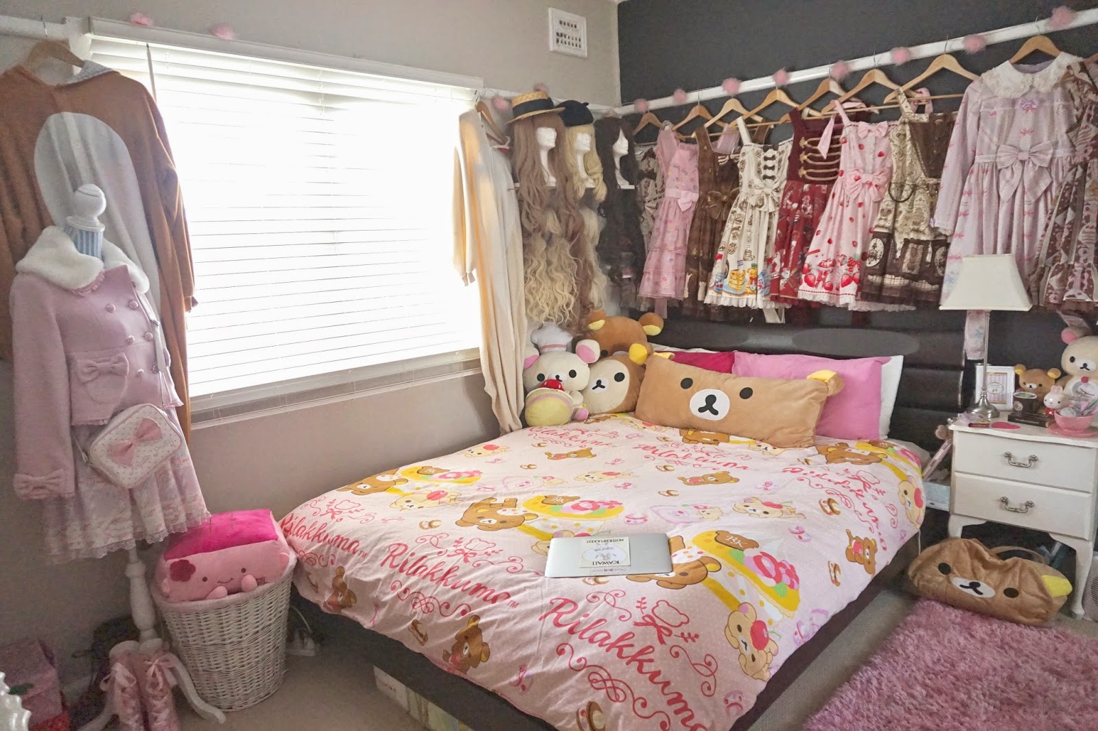 Milkyfawn - A lolita blog.: Welcome to my bedroom!