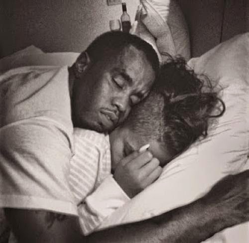 Puff Daddy Girlfriend Share Initmate Bedroom Picture Of Them On Instagram