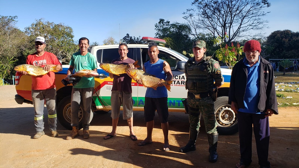 Polícia ambiental de Lavras autua infratores e doa pescado à instituições filantropicas