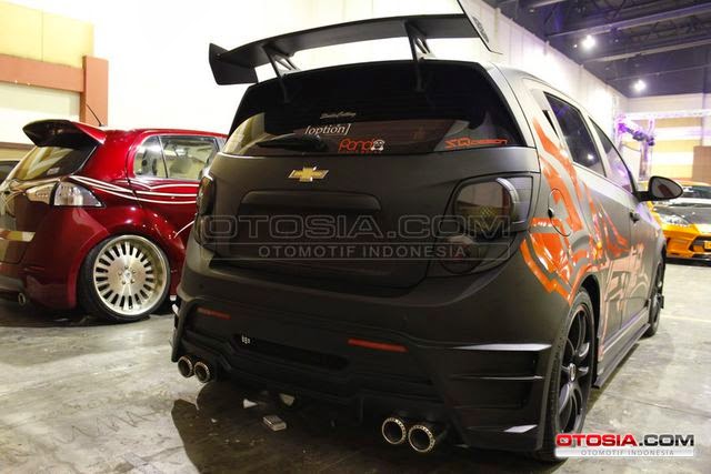 Foto Mobil  Chevrolet Aveo Modifikasi  Keren Ala 