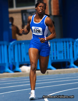 Atleta cristiana Francena McCorory 