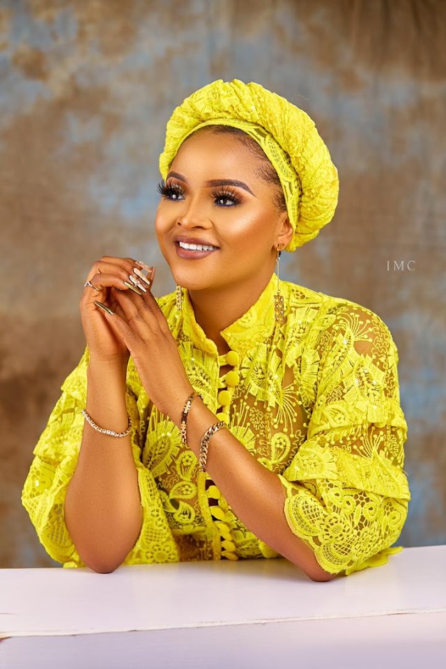 Celebrating Beautiful Bola Solate, Ogun Seasoned Event Planner And Magazine Publisher As She Adds+1